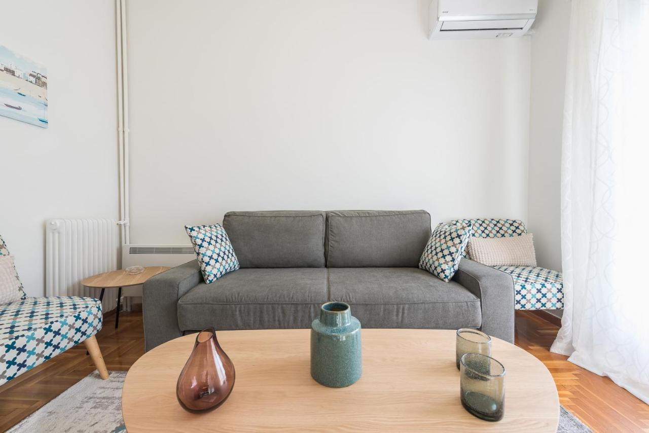 Cozy And Fresh Apt Close To Metro Atena Exterior foto