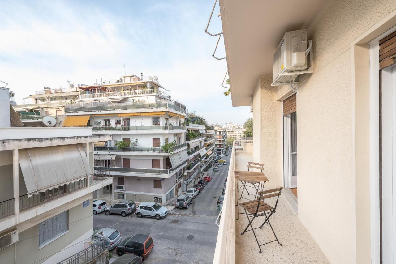 Cozy And Fresh Apt Close To Metro Atena Exterior foto