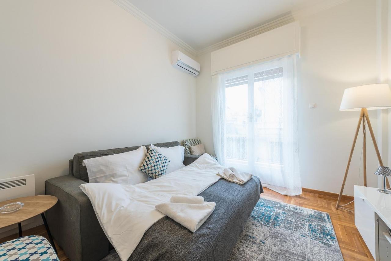 Cozy And Fresh Apt Close To Metro Atena Exterior foto